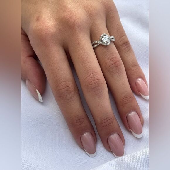 Sterling silver wedding ring - Picture 2 of 5